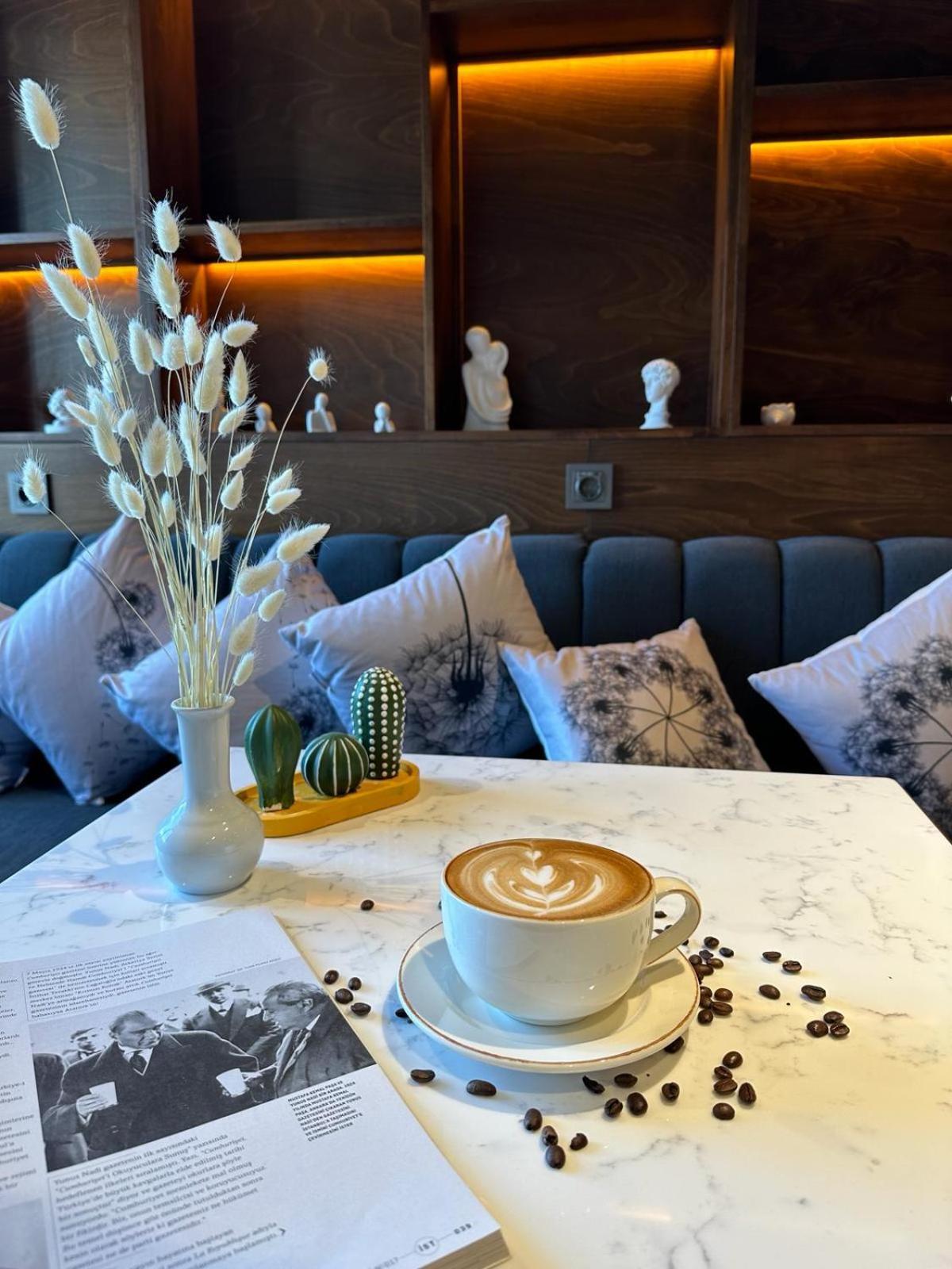 Cihangir Hotel Istanbul Bagian luar foto