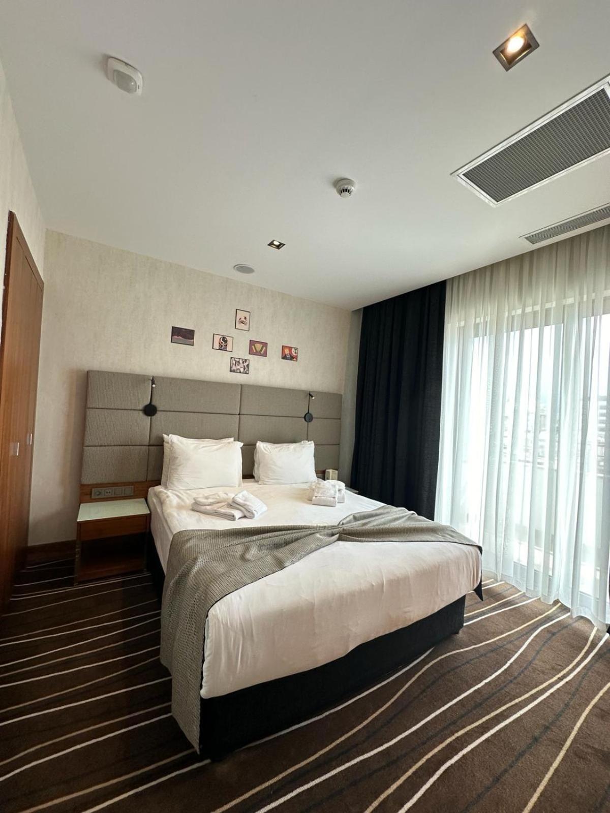 Cihangir Hotel Istanbul Bagian luar foto